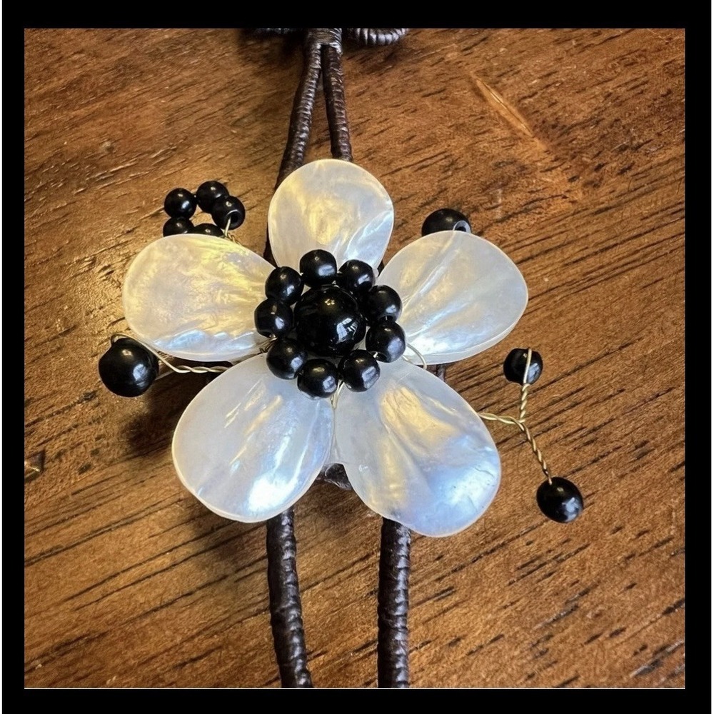 Cuff Bracelet Womens Handcrafted Natural Stone Flower Mother of Pear Glam Gift - Picture 8 of 12